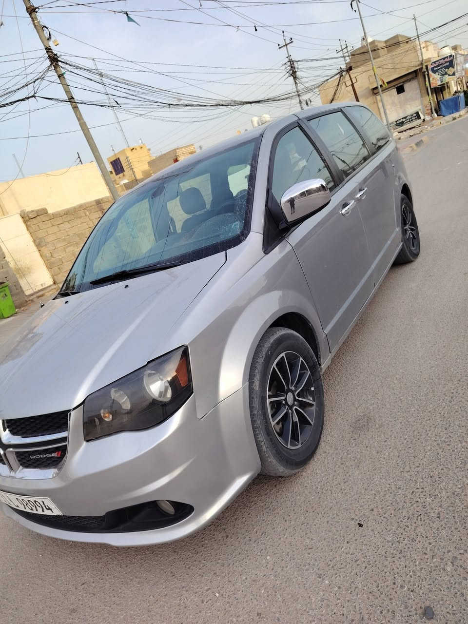 سلام عليكم سياره نوع كرلفان موديل 2018وارد امريكي حادثه جاملف امامي و البنيد بدون دواخل فول مواصفات واحد عله واحد شاشه كامره حساسات تحكم ستيرن جهتين خمسه ويل كب شاير مري مري شفط كشنات كهرباي جلد 7راكب 3قطع تبريد 6ستندر  كفاله كير مكينه حداديه تخم تاير تبريد مكفوله من ضربه او تبدي او عده الحادث العنوان كربلاء السعر((((168))))***********
