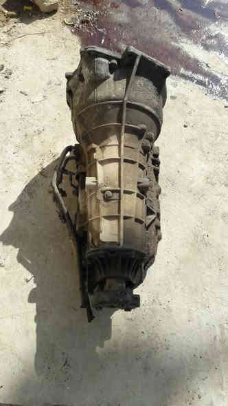 سلام عليكم كير للبيع ٥٢٥ مسكر فيشه حديد مرات من ادوس ابريك اصير بي عته سعره ٧٥     ***********
