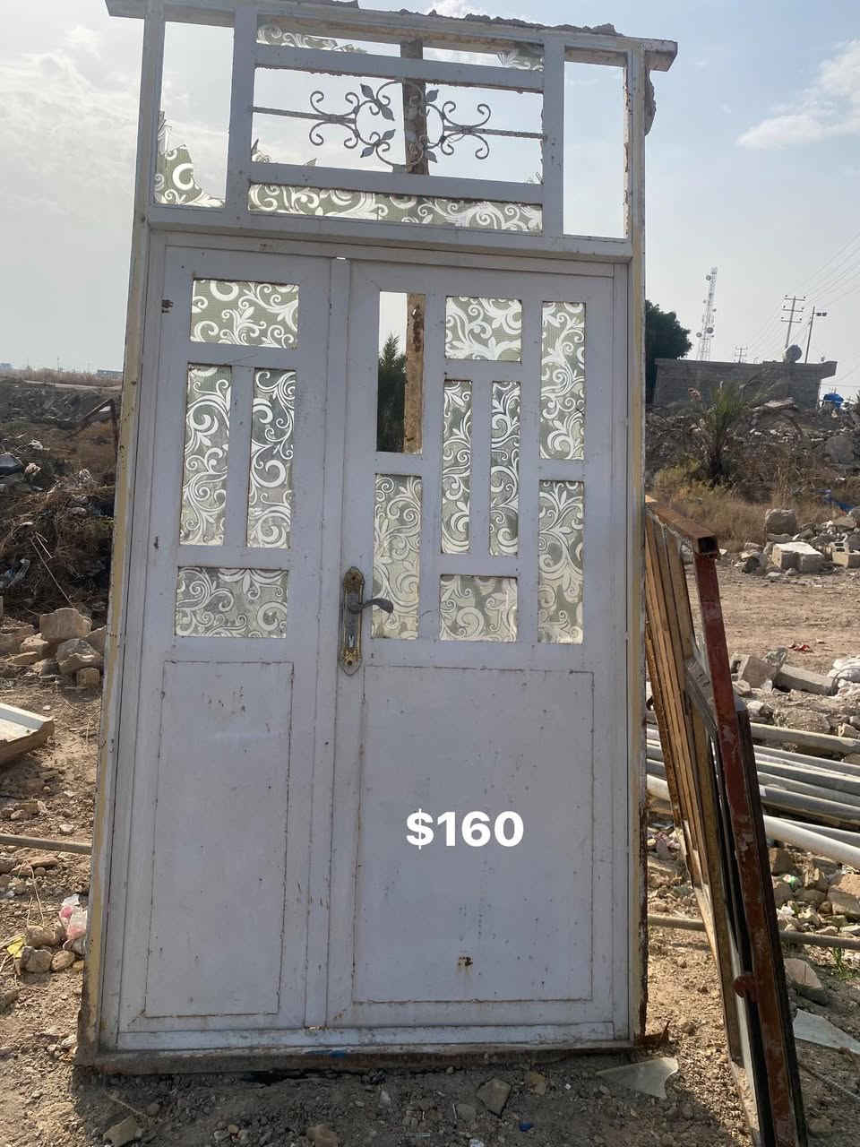 للبيع ***********.   العنوان جزيرة الخالديه ملاحمه
