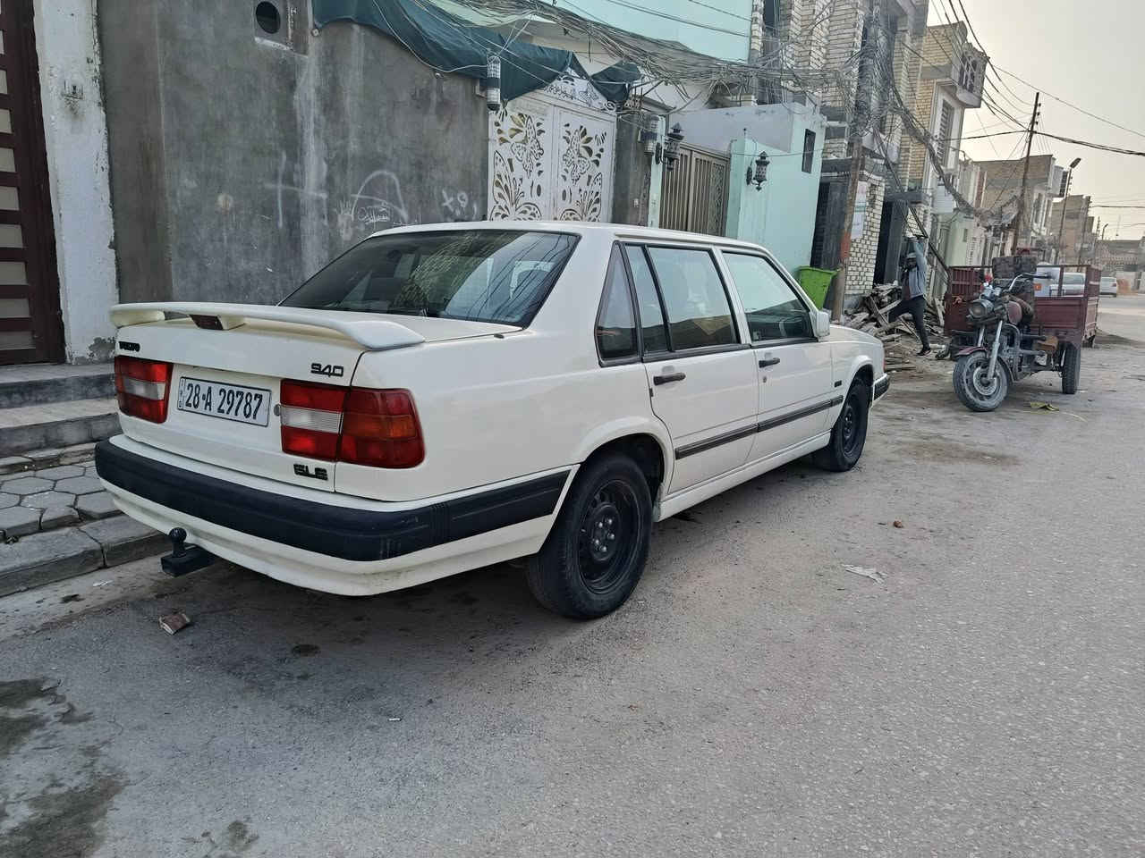 السلام عليكم فولفو موديل 94 رقم انكليزي بسمي غرفه جديده ستوه معمره محرك بلادي بخاخ السعر 56وبيه مجال هذا رقمي ***********
