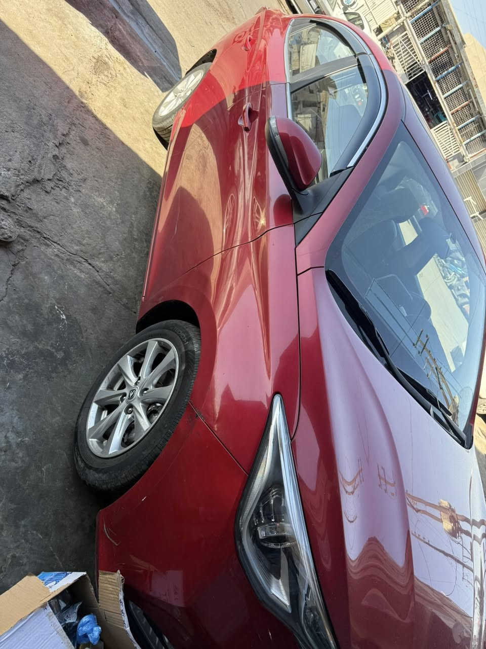 سلام عليكم شانجان L7  مديل2020ماشيه144الف بيها طخات مصابغن مثل مموضحه بل صور السياره خير من الله تبريد تدفئه مكينه كير كهربائيات كلها شغاله امبدل لايت عدسه LED ضوا كلش قوي ماشالله عارضها 85وبيها مجال 
***********
