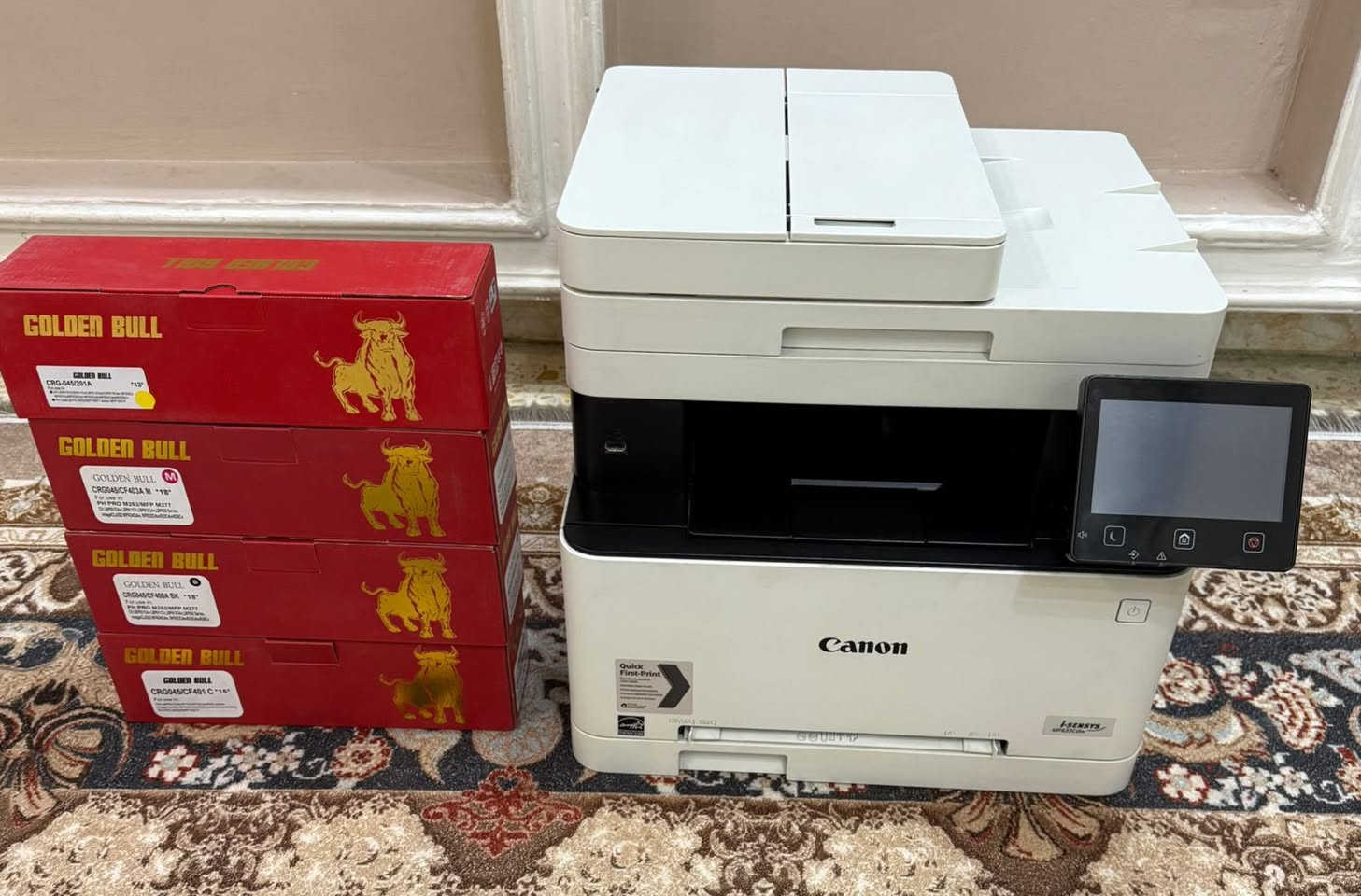 طابعة Canon Mf 633cdw
طابعة Canon Mf 633cd المميزات 👇🏻:
- دقة الطباعة تصل إلى 1200 × 1200 dpi. 
سرعة -18 صفحة في الدقيقة بالألوان والأسود. دعم الطباعة على الوجهين تلقائيا Duplex .(Printing 0
- دقة المسح : 600 × 600 dpi. دعم المسح إلى البريد الإلكتروني، الكمبيوتر، أو التخزين السحابي.
- شاشة لمس ملونة بحجم 5 إنش لتسهيل التحكم في .
- Wi-Fi 9Ethernet gUSB 2.0. دعم Google Cloud Printe Apple Air Print • و Mopria للطباعة من الأجهزة الذكية. الورق . 
-وضع توفير الطاقة لتقليل استهلاك الكهرباء عند عدم الاستخدام

مميزات اضافية : ✅️
 دعم طباعة المستندات من الهاتف المحمول عبر التطبيقات المختلفة. جودة ألوان محسنة بفضل تقنية Canon V2 . . عمر الحبر الطابعة تستخدم خراطيش حبر من نوع رقم كاترج 045 
سيت حبر بيها جديده مع سيت ثاني احتياط هدية 

الطابعة  السعر 300  الف
 المكان بغداد


**إذا كنت صاحب هذا الإعلان وتريد حذفه لأي سبب، رجاءا أرسل رسالة إلى الدعم الفني**