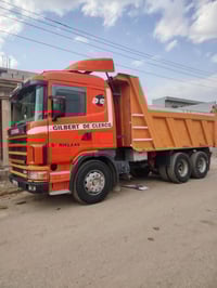 لبيع موديل 2001 07706556790