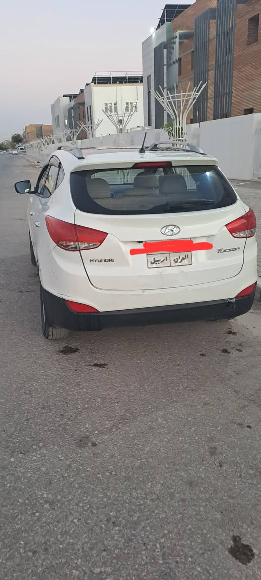 توسان 2010 خليجي اربيل بانوراما مكينة 2000 دوش
مكفولة بيها  بارد قليل سيارة حلوة ونظيفة مال جناي
مابيها اي نواقص تبريد شغال شاشة كامرة بيها 
السعر 128 وبيها مجال للشراي بيع فقط بدون مراوس
مكاني نجف ***********
