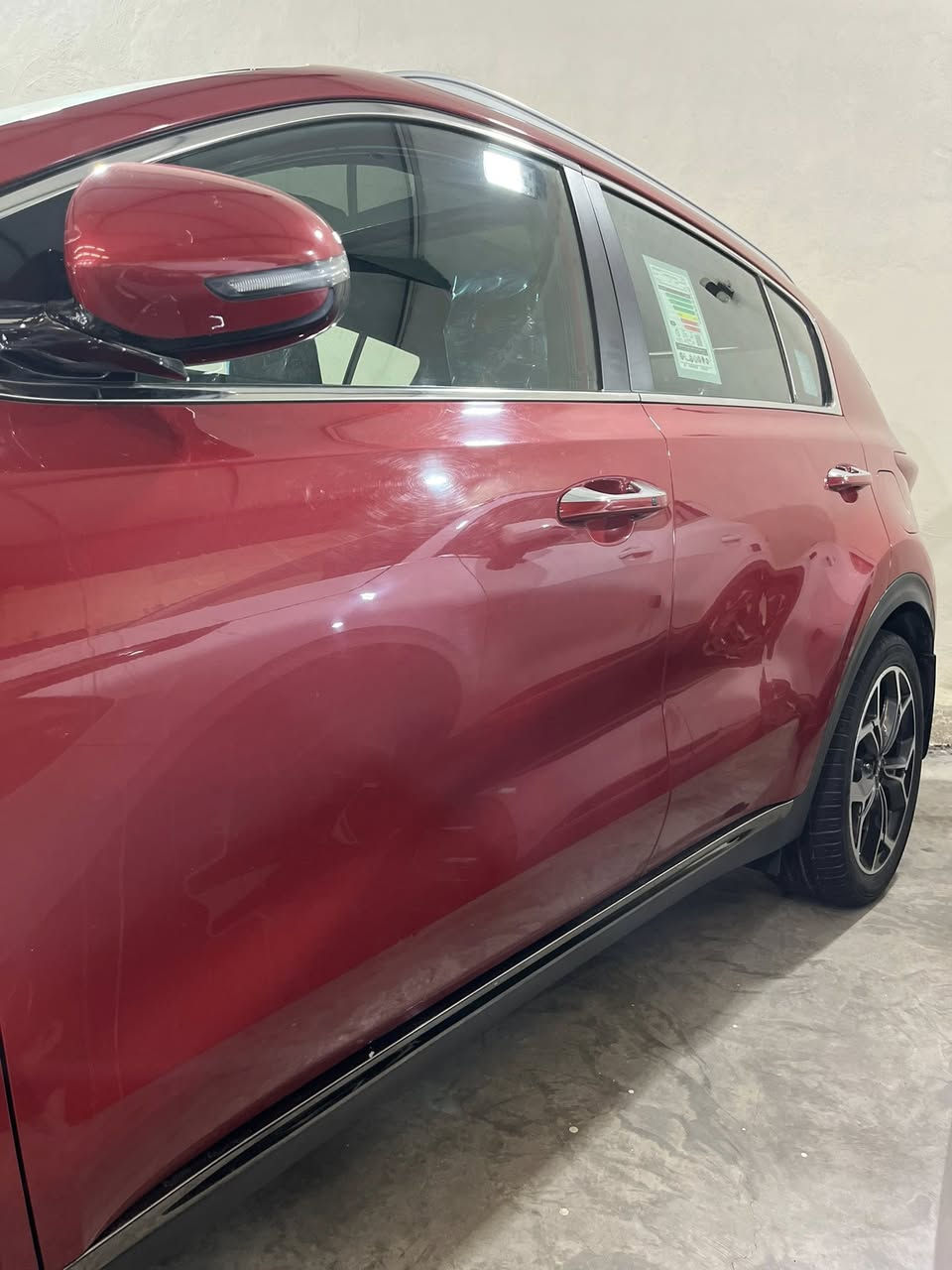 سلام عليكم 
سبورتج ٢٠٢٠ جيتي لاين
فول مواصفات للاخير
مكفوله من صبغ وتبديل عدا طخه موضحه بالباب
ماشيه ٧٠ كيلو
سعر السياره  21000$ ومجالها بسيط
***********
