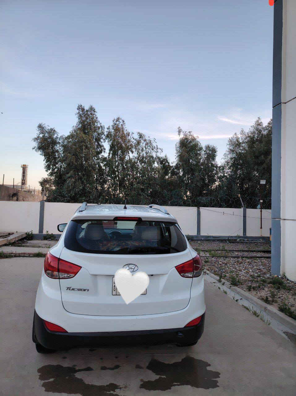 متوفر توسان ١٥ خليجي محرك ٢٠٠٠
دوش ماشية ١٦٠ بغداد باسمي  السونار موجود

بيهة بارد فقط بالباب عكس السائق

سيارة كاملة من كلشي مثل الصور واجمل

السعر ١٦٢ بيهة مجال مكاني بغداد الراشدية
الرقم *********** بي واتساب
