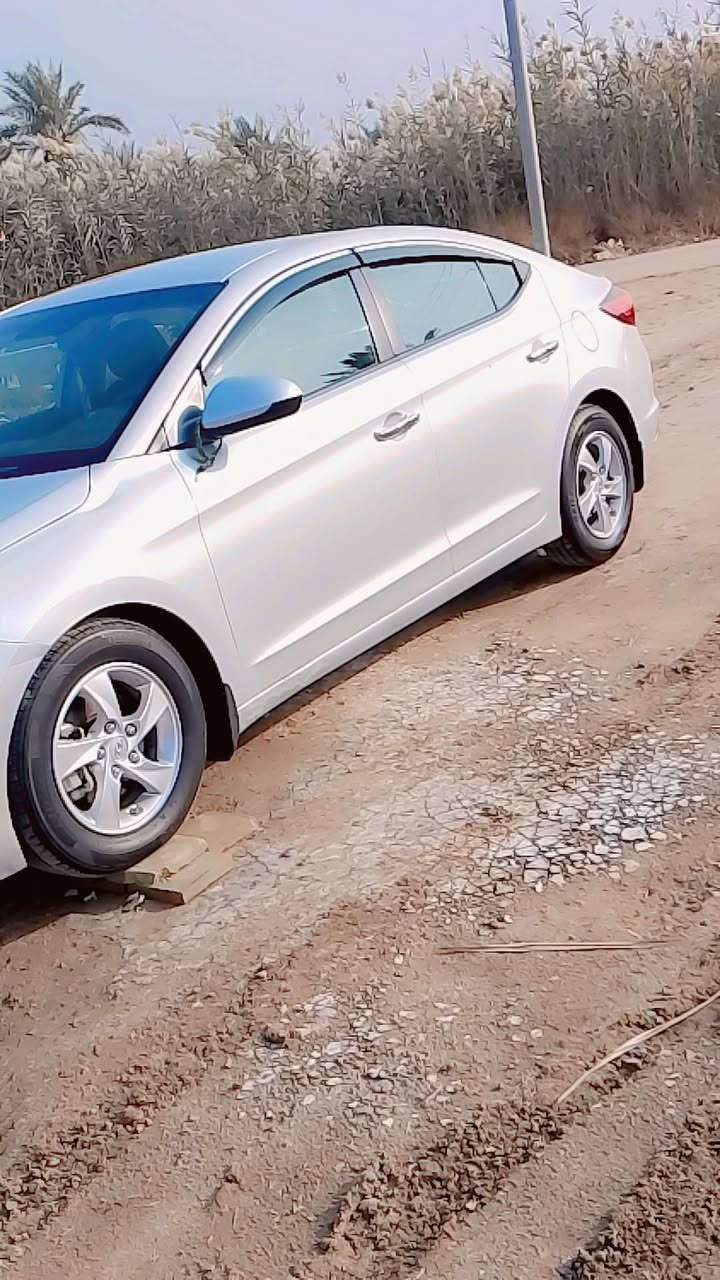 سلام عليكم ورحمة الله وبركاته سياره لبيع النتره السياره وارد امريكي ضربه قطْعتين بنيد وجاملق والباقي كفاله عامه محرك 2000 كير ومحرك ودواخل كفاله عامه نص فول السعر خاص ينتصل عل رقم وبيه خير وتدلل ***********
