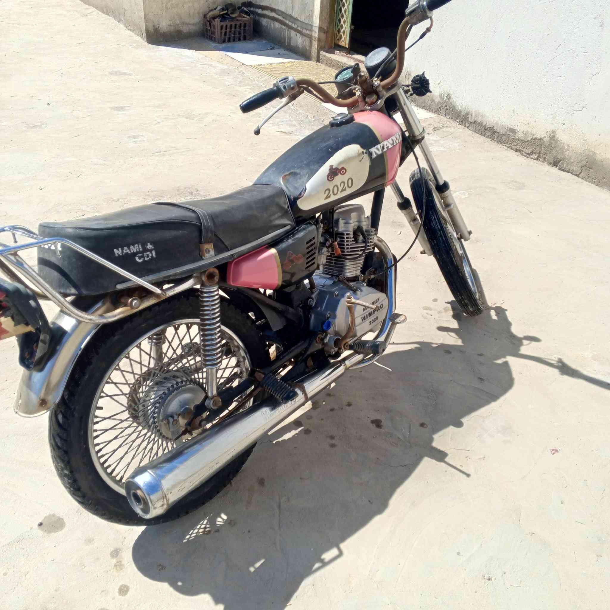 #للبيع
نامه برو موديل 2020
كلك كلك لاتنقيص ولاتبخير مكفوله من السرق
المكان رميثه السعر 400 وبيه مجال


**إذا كنت صاحب هذا الإعلان وتريد حذفه لأي سبب، رجاءا أرسل رسالة إلى الدعم الفني**