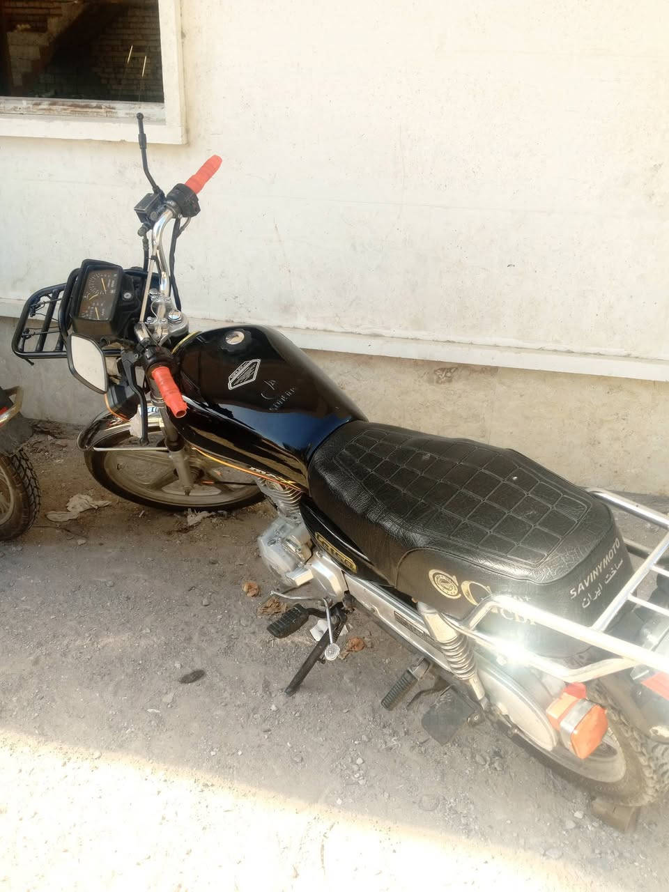 موديل 21 موطور نشط وخير من الله وكهربائيائة حيل زينة بيه شوي ضعف بالباتري هندر و سلف شغال تجي تفحص وتاخذ ماطور مرتب ورزن سعرة 550 وبيه مجال للتواصل ع واتس او اتصال الرقم ***********
