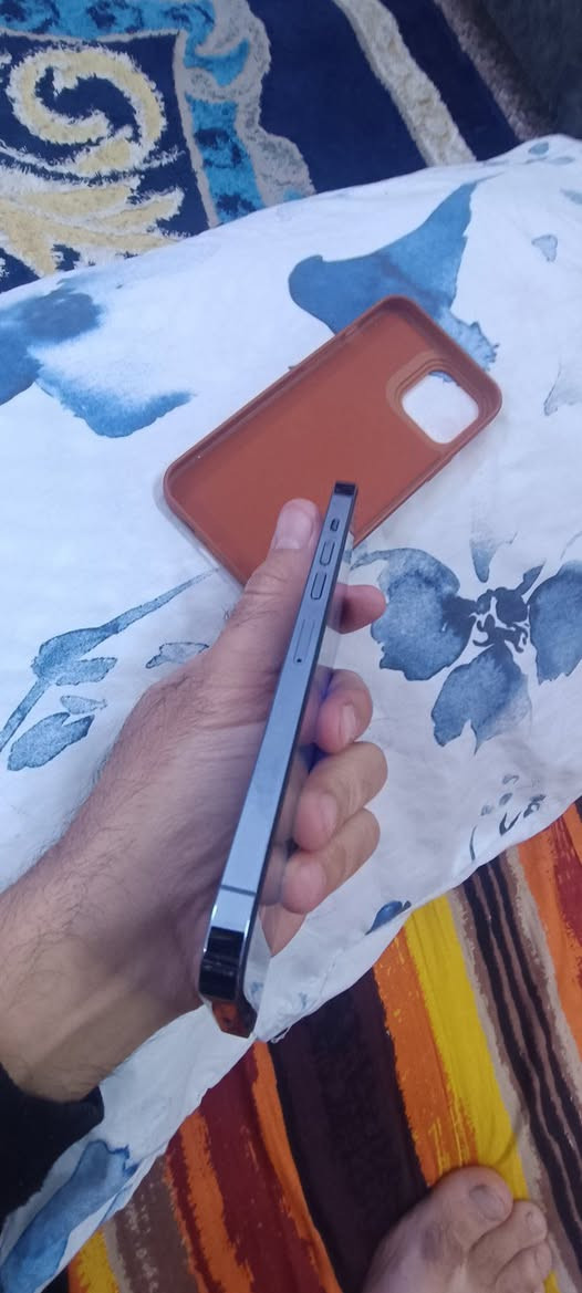 السلام عليكم 
متااح ايفون 13 برو ماكس نظيف شخط مابي مثل ماموضح بلصور 
بطارية 🔋 77 
ذاكرة 256 
لون ازرق بحري المرغوب 
السعر 600 بي مجال للطيبين


**إذا كنت صاحب هذا الإعلان وتريد حذفه لأي سبب، رجاءا أرسل رسالة إلى الدعم الفني**