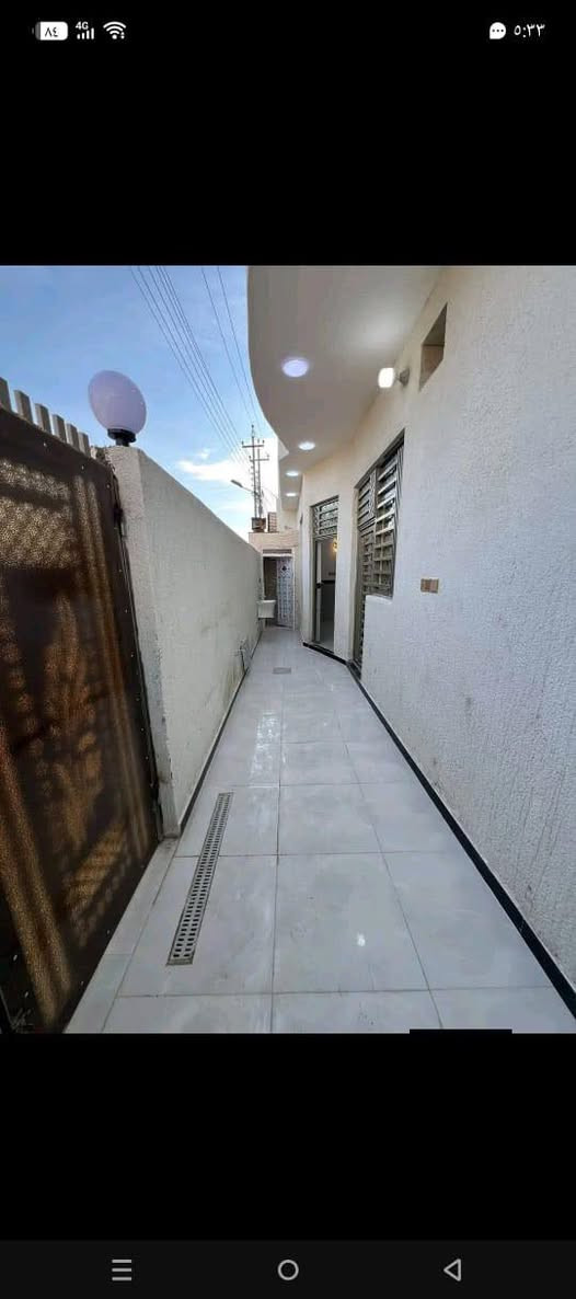 مشتملين للبيع المساحه120+100 ركن وعلى ساحه
في منطقه شيشان الاولى قرب منطقه الصحفين 
بناء حديث  جميع الخدمات متوفره  للاستفسار ع رقم.   
 ‭٠٧٧٥ ٤١١ ٠١٢٦‬
