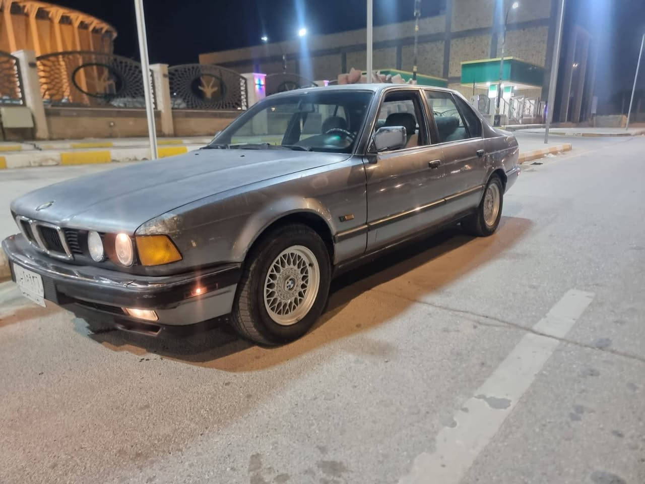 بي ام مديل 93 مكفوله من صبغ والضربه ماعده طخات بسيطه السعر 65وبيه مجال مكاني ناصريه اتصال ع رقم فقط ***********
