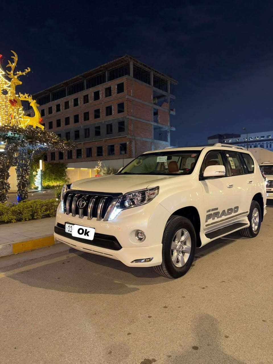 برادو 2014 مكفولة كفاله عامه دبل تانكي كويتي
فول مواصفات كويتي دبل تانكي فتحة بصمه كراسي كهربائية شاشه كامره حساسات لايت زنون اسود اصلي داخل صاج جلد تخم تاير جاهزه من كلشي 
محرك V6 (4000) ماشيه 89 رقم بغداد جديد 

السعر 339$ 

مكانها بغداد اليرموك او حي الحسين 

***********
