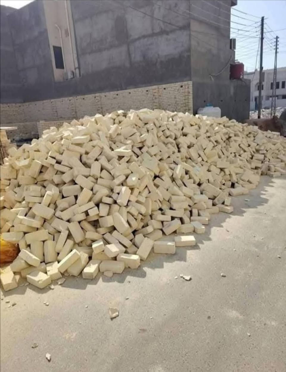 سلام عليكم اخوان طابوگ اصلاح درجه أوله قالب ولون وعدد مضبوط الله شاهد 4250 شرط اذا نقص لاتنطي حساب وسعار مناسبه توصيل جميع انحأ ناصريه ستفسار خاص وانه خادم. ***********  يوجد بلوك
