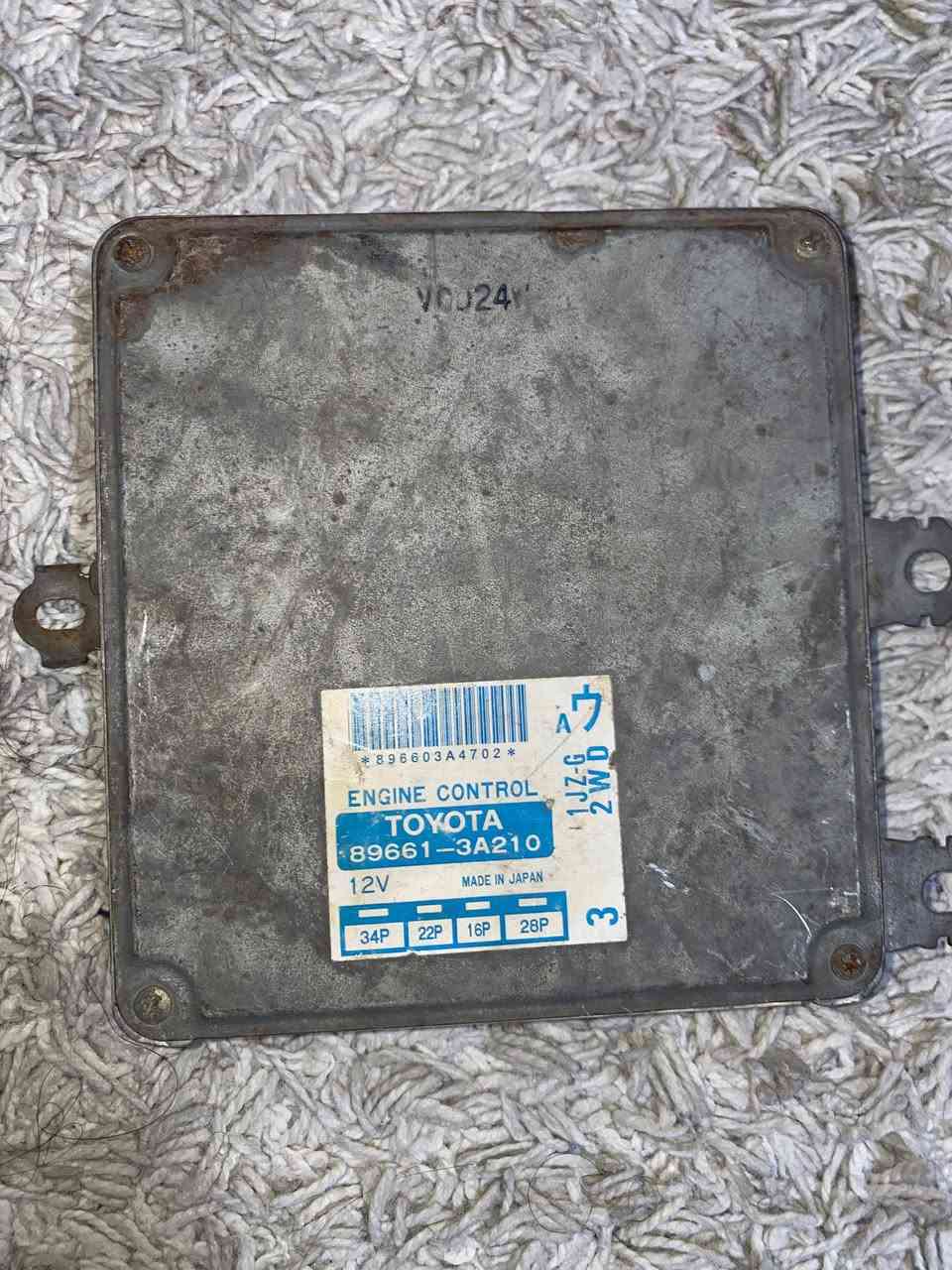 السلام عليكم عقول للبيع.
•عقل بطه 2 ونص 
•عقل ڤي ڤتي3000
•عقل بريڤيا ار ڤيو اوتوماتيك 
سعر الواحد 75 الف وبيهم مجال الاتصال على الهاتف فقط غير متواجد على الانترنيت
‭0773 240 1386
