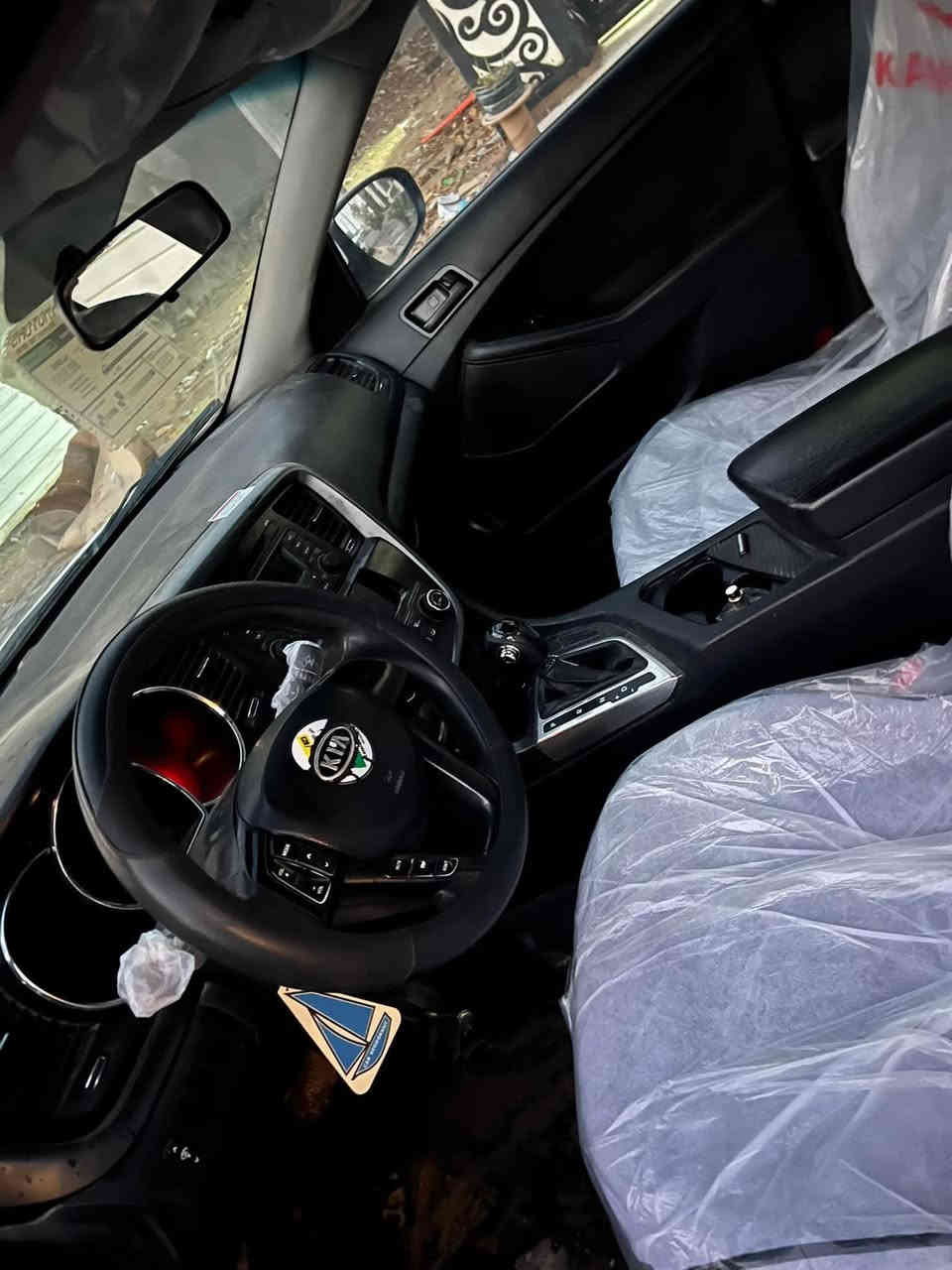 سلام عليكم شباب سيارة ابتمه سيارة مكفوله كفاله عامه سياره خلجيه سيارة فول لخير ما عده الفتحه حداديه جديده تايرات جديده مشروع  وطني سياره تجي تفحص و تاخذ سياره و تروح  خابروني بيكم خير و دللو سعر شده  قفل هاذه رقمي ***********
