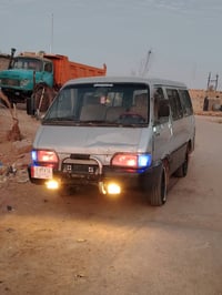 كيا بستا للبيع موديل 93مكينه وكير مكفولات السنويه بعد ٥ اشهر تسقط السن...