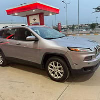 جيب شيروكي استيشن فول اتوماتيك كير محرك مامفتوح محرك 6 موديل 2018 جامل...