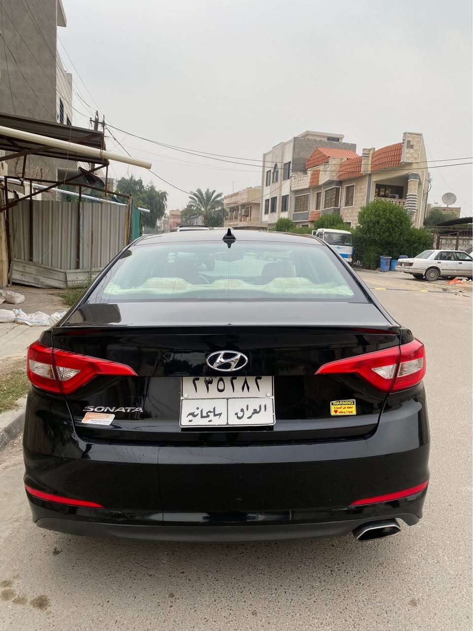 السلام عليكم عندي كيا سوناتا 2016 للبيع وارد امريكي حادث بسيط بدون دواخل صور الحادث مرفقة بالمنشور بيها قطعتين صبغ فقط رقم سليمانية بأسمي تريد تحويل تريد وكالة مواصفات 
1-شاشة جبيرة 
2-كامرة دوارة 
3-ويل كب 
4-اشاير بالمري 
5-ثلاث وضعيات قيادة 
6-مكينه 2400 
7-داخل لونين 
مكان السيارة بغداد الطوبجي للاستفسار الاتصال *********** رايدها ب 115 وبيها مجال بغداد, العراق
