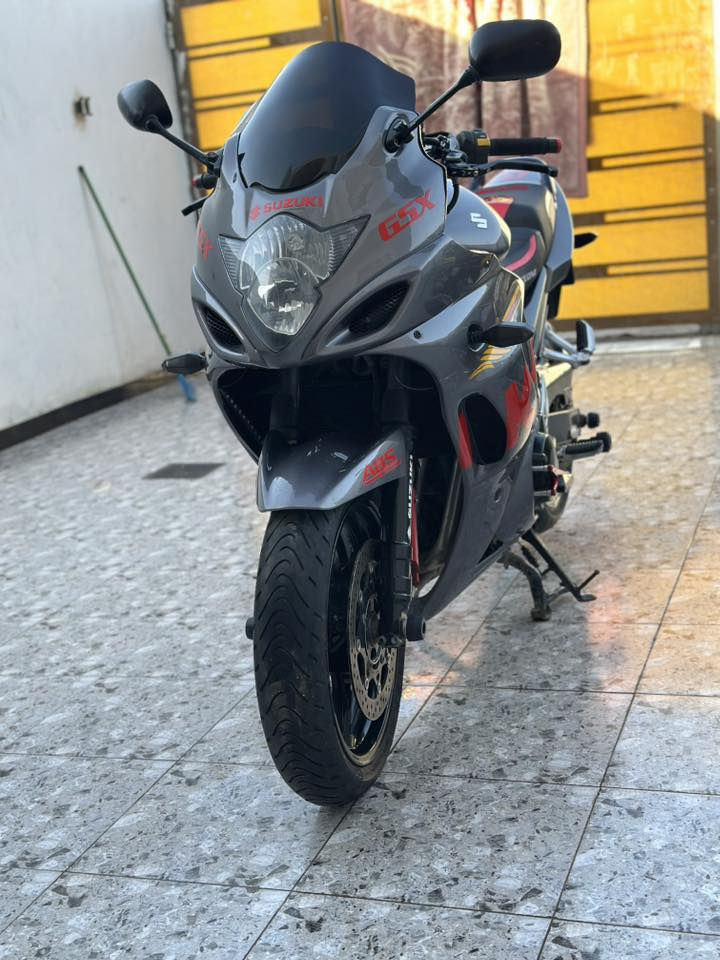 سازوكي gsx 1250 موديل 2011 مرقمه بسمي گير ومحرك مكفول كفرات جدد الدراجه جاهزه مابيهه نقص كلشي شغال مكاني ناصريه السعر 45 رقمي ‭0781 526 3164‬
