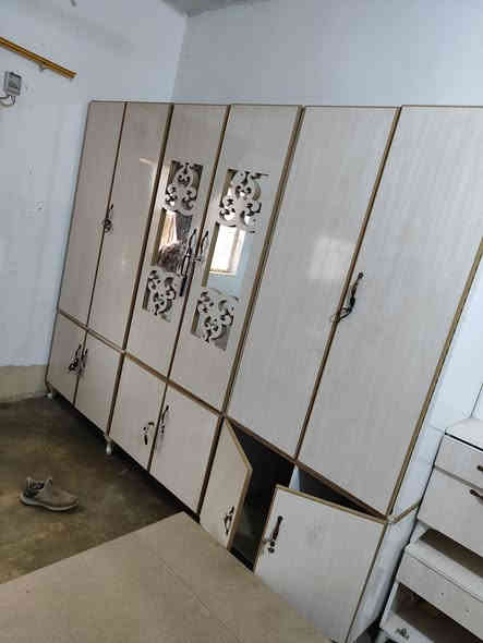 معرض سيف التميمي العنوان الحويجه شارع اليرموك العريض قرب شارع اطباء للاستفسار ***********او***********
