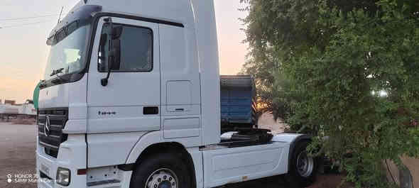 سلام عليكم
اكتروس 2006 حجم 1844 
رقم دهوك جديد راس رقم والصهريج رقم 
سنويات عظم عاج
تانكي 2013 حداده غسان
تخم تاير جاهزه للشغل تكيال جديد 
جي بي اس تصريح امني كلها كامله جاهزه 
سعر 415$
للستفسار
***********
