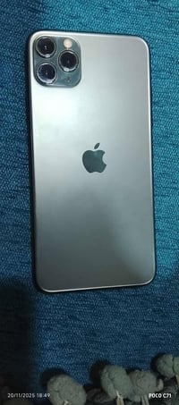 ايفون 11 برو ماكس  بطاريه 77 ذاكره 64 جهاز جديد على ايدي  مكفول من كلش...