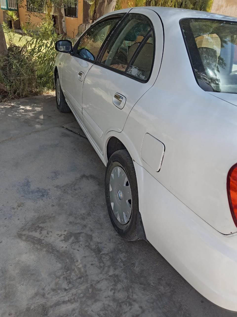 السلام عليكم 
نيسان سني ياباني 
موديل 2010 محرك اسود كير عادي 
بيها صبغ وتبديل وناشر السونار مالتها 
رقم دهوك تحويل مباشر بسم المشتري 
كير ومحرك وتبريد شغال مابيها نقص 
مكانها بغداد الاعظميه ***********
سعرها 70 ورقه وبي مجال للشراي بغداد, العراق
