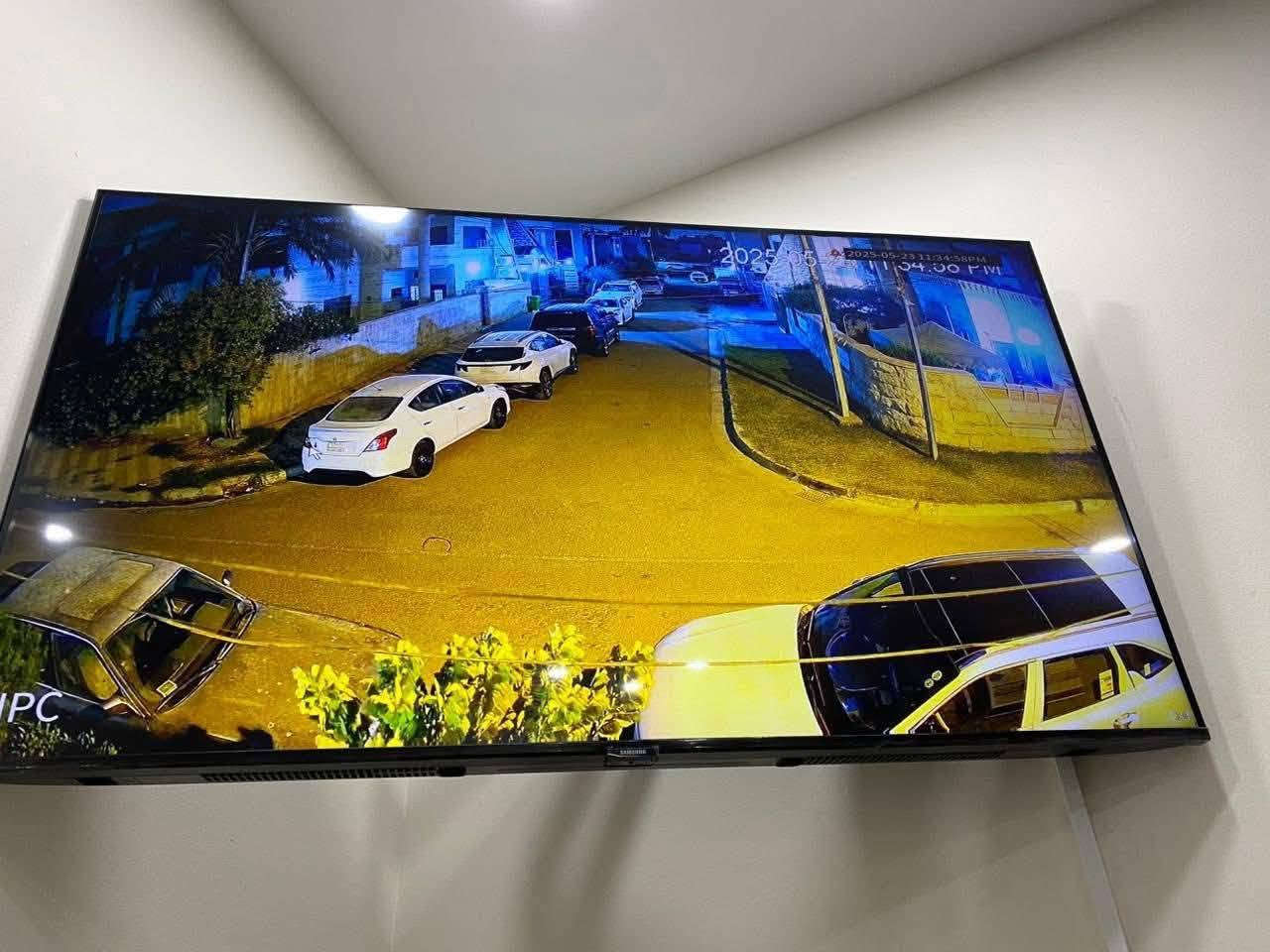 تريد اعلى مواصفات بالكاميرات
هي نظام ip  الدقة 4k
🫡شاهد واستمتع بالدقة 👇

المواصفات
اعمالنه في الناصريه 
اعلى العروض وافضلها مع خاصة الذكاء الاصطناعي والزوم
منظومة دهوا IP تجميع باعلى المواصفات دقة 4K

📌المواصفات
🔺8 كاميرات دقة 4k نظام ip كلر صوت وصورة دهوا اصلي
     لدات ( تصوير ليلي نهاري ملون حتى بدون انارة)
    مع كاميرا فدرالية 

 🔻جهاز NVR نوع دهوا موديل 5208 يشغل كل انواع 
      الكاميرات ويدعم تسجيل الصوت مع تصوير الوجوه 
     والتعرف عليها بالذكاء الاصطناعي 

🔺سويج نوع دهوا 10/100/1000 دفع 2 كيكا

🔻هارد 4 تيرا اصلي عدد2

🔺كيبل رولة SFTP  305نوع مورال مسلح دبل تغليف ونحاس 
      ومقاوم كافة الظروف الجوية 

🔺جهاز يو بي اس حجم 3000  

🔻بوكسات عدد 8 خاصة بالكاميرات لحماية الفيش من 
     الرطوبة والعبث وتعطي شكل لائق للكاميرات

🔻فيش كامله خاصة بالكاميرات

🔺كيبل اج دي مسلح

🔺راك لحفظ السويج يحتوي van للتبريد 
     
      راك حديد داخلي ومزجج للNVR يحتوي van للتبريد 

🔻جهاز KVM 60m لنقل الصورة والتحكم لاي مكان

🔻ستاندات ثقيل متغير 60/120سم 

🔻ماوس واير ليس نوع رابو

🔻التسليك بواري بلاستك وفلكس مقاوم لكافة الظروف

🔻ممكن ربط المنظومة على الانترنت وتراقيب وانت باي 
     مكان بالعالم

🔺ضمان سنه حقيقي

🔴لمزيد من المعلومات مراسلتنا على الخاص او الاتصال على الرقم
***********
