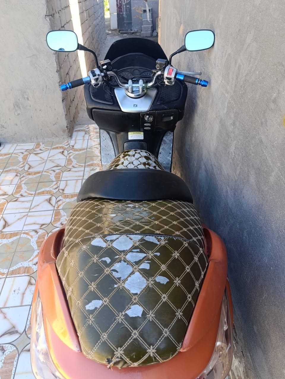 فورزه 09
7 كير 4 تحويلات 
نظام سبورت + اوتوماتيك 
بصمة + سويج 
لون مميز مشمشي 
ستاند حساس  /دراجه / / كهربائيات كلهه شغاله مكينة ما مفتوحه مكاني الناصريه مركز سعره650 وبيه مجال رقمي ‏‪0785 131 0996‬‏
