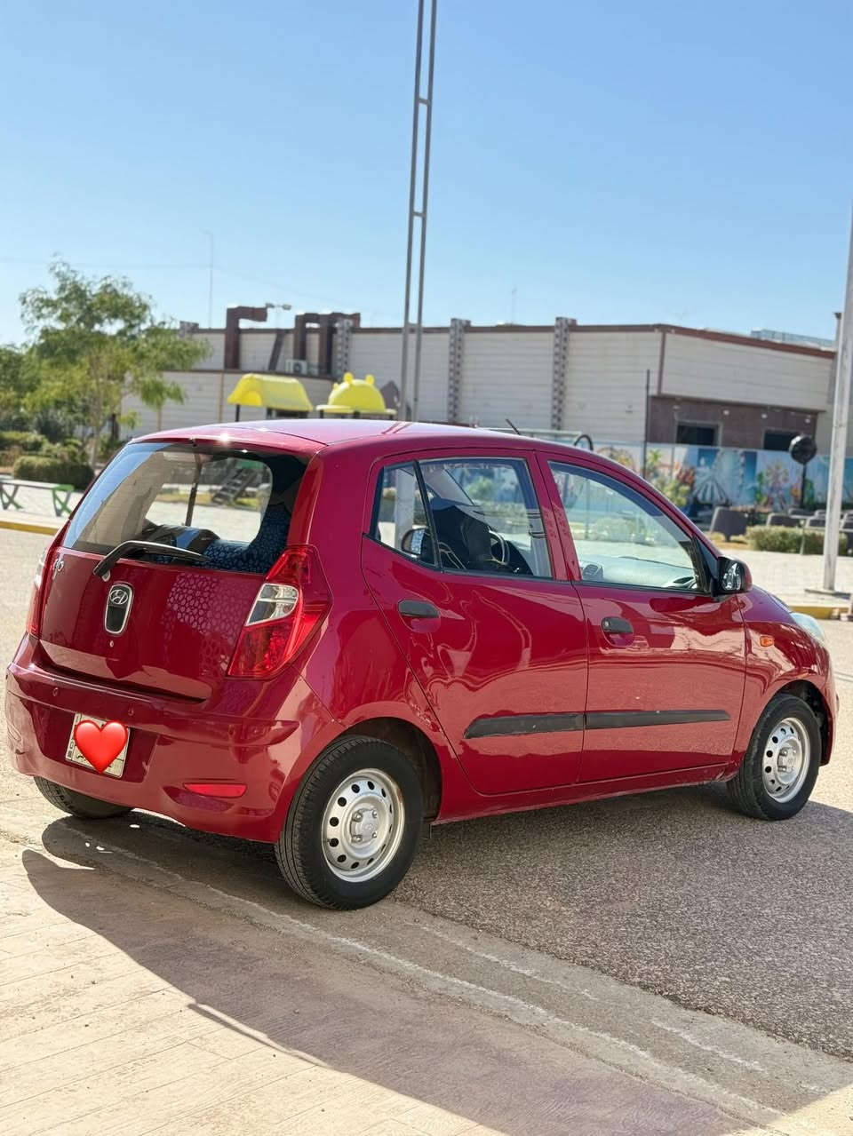 السلام عليكم
عندي هواندي i10 خليجي موديل 2015 السياره ع وضع الشركه بدون صبغ او ضربه او تبديل ماشيه 61 رقم نجف  السعر 88 وبيه مجال بسيط 
للاستفسار اكثر التواصل ع الخاص او الاتصال ع الرقم 
***********
 اتصال او واتساب
