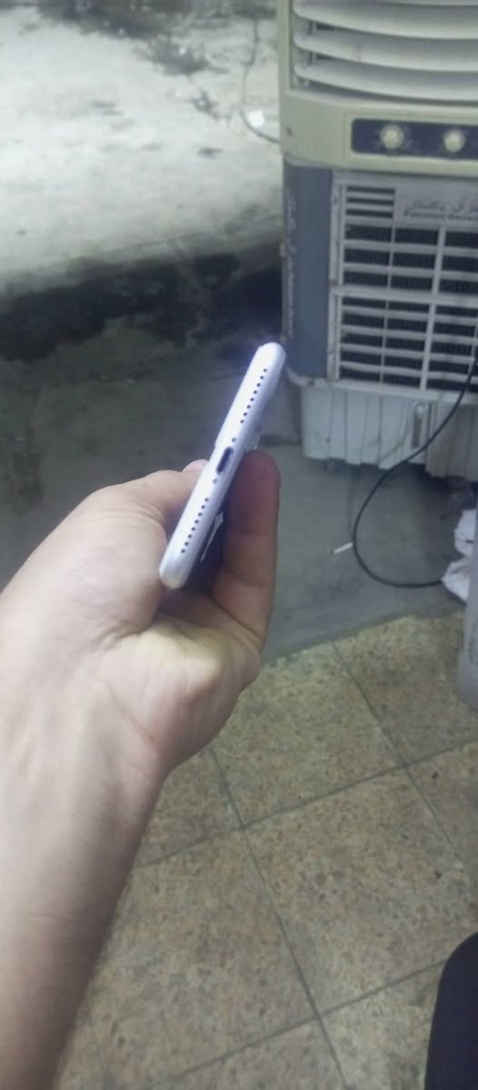 ايفون 8 بلس مامفتوح  ذاكره 64  بطاريه 80 بلاديه نضيف مراوس او بيع 110 رايده وبي مجال  لاتصال عل واتساب‏‪***********‬‏
