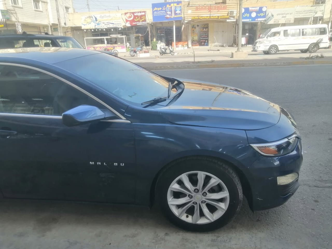 لسلام عليكم اقره المنشور للأخير ماليبو LT للبيع فقط 2020

للإستفسار الاتصال على الأرقام او خاص
نظام البيع //للبيع بالنقد 
المكان       // سياره موجوده كربلاء الحر
نوع.           //شوفرليت ماليبو 
موديل.        //2020
حجم محرك. //مكينه 1500 توربو
السعر            // 108 ورقه
العداد            // 120 الف كيلو متر
الهزة              // لشهر 11/2026
سنويه             // 2027
رقم اربيل الجديد // تحويل او وكاله بشرط المكاتبه مع المالك الشرعي في بغداد 
تفاصيلها للسياره •
بصمة أبواب.... بصمة تشغيل.. تشغيل عن بعد
كشن سائق كهربائي... كشنات مخملي... كشنات امامي تدفئه.. رادار... مانع اصتدام.. تحديد مسار... قياده ذاتيه... توقف ذاتي... مانع انزلاق.. كروز سرعه.. شاشه جبيره.. كامره دواره.. شاشه اعطال.. تحكم استيرن... قطعتين تبريد.. تبريد مركزي
بعد مواصفات.....
صرفيات بنزين كل ١٠٠ كليو متر ٩الى ٩.٥ لتر
ملاحظه ///بجم كبس سياره بيها جاملغ امامي وقبق الجنطه حادث جداً خفيف
سياره بدون دواخل بدون حادث قوي
صور ضرر موجوده
للإستفسار الاتصال على الأرقام التاليه(***********)
