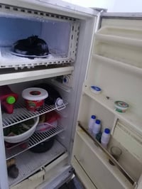 ثلاجه للبيع السعر ١٦٠ الاتصال على الرقم ٠٧٨٠٠٢٠٧٣٩٥