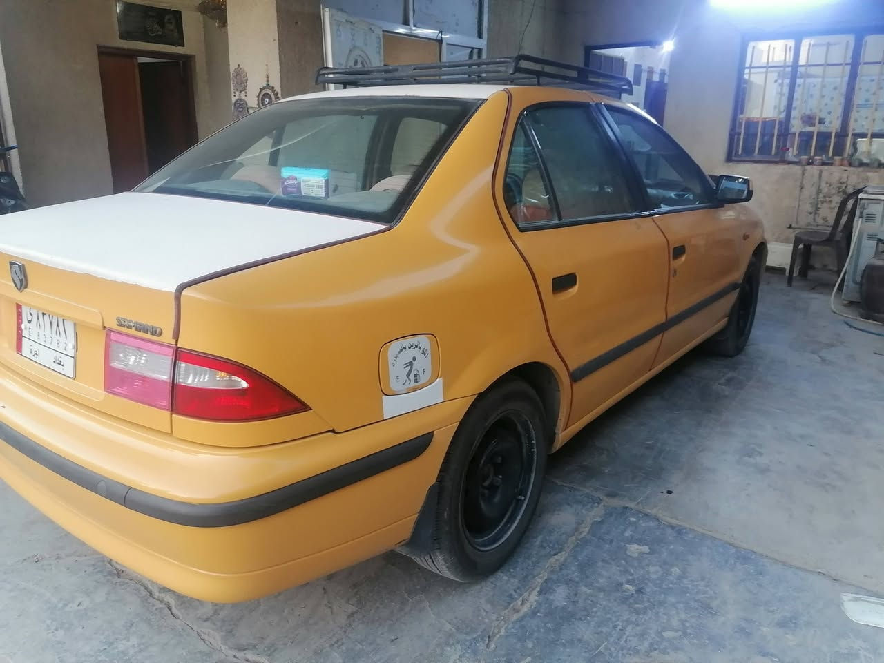 السلام عليكم
سمند ١٢ مال بيت يعني ماشتغل بيها سياره تبريده شغال للبيع  رقم بغداد تفاصيل خاص..***********

السعى 40 وبيها مجال لطيبين معقوله محد يدور نضيف.
