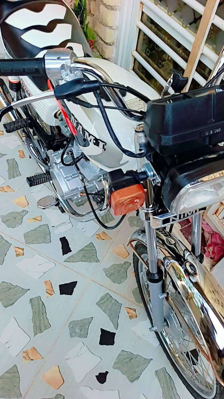 سلام عليكم نامة مديل 27 سكنر مكفولة كفالة عامة سعرة 700 وبية مجال شراي اتصل وتدلل ***********
