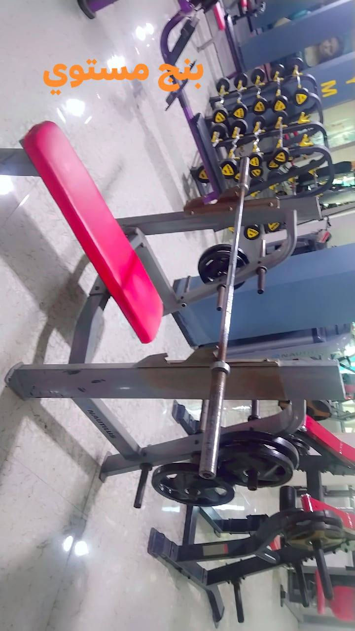 للبيع شلع ب ٢٤ ورقة
واتساب ***********
