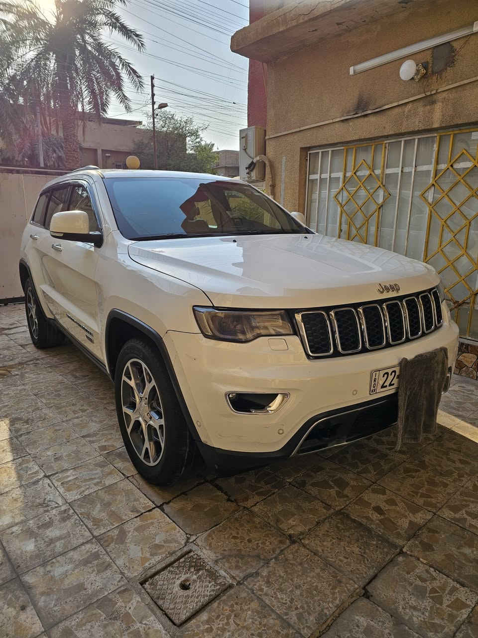 السلام عليكم
جيب كراند شيروكي خليجي لمتد ماشيه ٨٤ الف كيلو متر موديل ٢٠١٩ رقم اربيل بسم شركة دلير خسرو رقم جديد لغاية ٢٠٢٩ وكاله بأسمي السياره بيه مكانين واحد بارد أربع أصابع ومسحوب كارت والثاني PDR مسحوب كارت أربع أصابع السياره مغلفه ppf السياره انا أراعي الثانيه اله كلشي بيه بلاد فقط مبدل حداديه أماميه وفابريتر التبريد وعبوه فيت وطخم دسكات والباقي على البلاد السياره فول مواصفات لمتد طخم تاير جديد تايلندي بطارية جديدة نوع بوش السعر ٣٠٠ وبيه مجال راسلني وتس اب ادزلك فديو كل التفاصيل السياره شوف السياره وتدلل للتواصل *********** مكان البصرة
