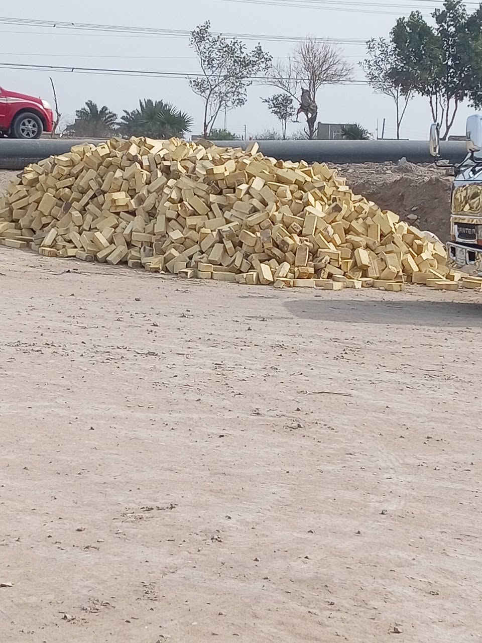 يوجد مواد بناء كافت مواد بناء 
حمل فول.                طن سمنت ٩٥
تك رمل ١٤٠.                تك حصو ١٥٥
كنتر رمل ٤٠.               كنتر حصو ٤٥
كنتر مغربل ٥٠.            كنتر سبيس ٤٠
كنتر زميج 20.             كنتر تراب حلو ١٥
للاستفسار على هذا الرقم
***********

***********
