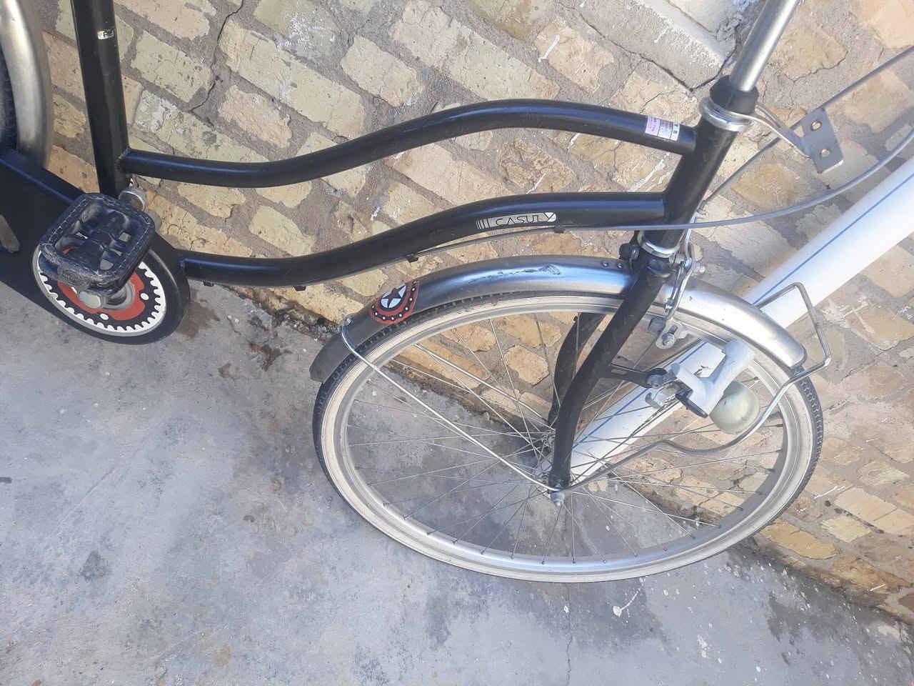 السلام عليكم متاح باسيكل ياباني حجم ٢٦
السعر ٩٠ وبي مجال العنوان المسيب حي الميثاق شارع المدرسه للاستفسار الاتصال على الرقم التالي 
***********
