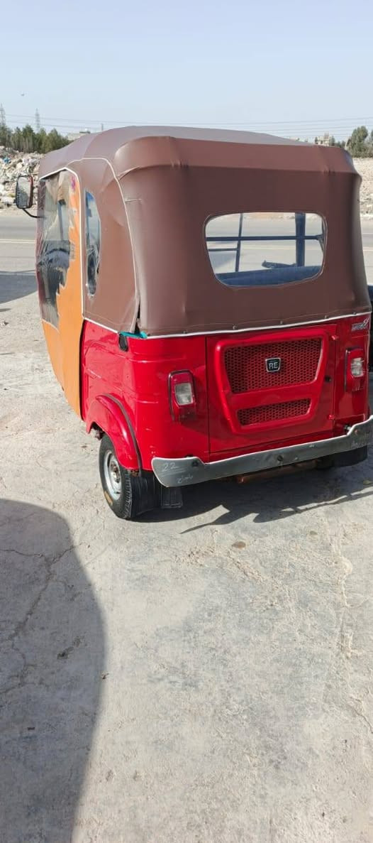 لبيع تكتك 22 مرقم بغداد بسمي مكفوله عام 8 ونص بيه مجال ***********
