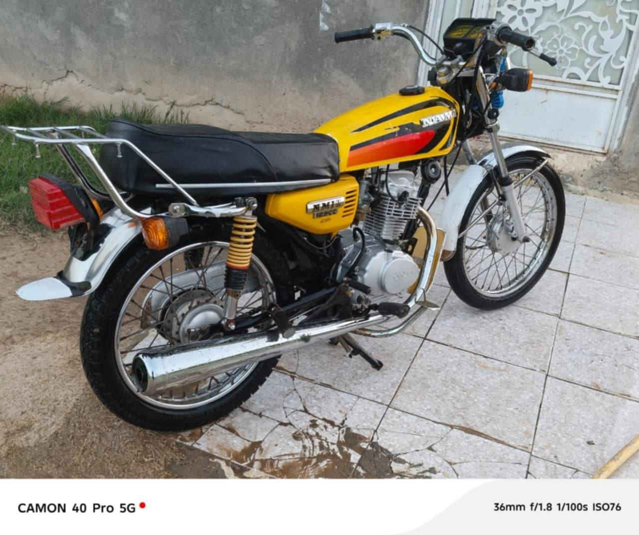 دراجة للبيع
موديل ٢٢
أوراق اصولي
دراجة مفتوحة مرة علة أيدي نضيفة مانقصها اي شي لاتنقص ولاتبخر
جاهزة اشاير كهربائيات
هورن
لايت عالي ناصي
رماش
تشتغل نكرة
سعرها ٧٥٠ بيها مجال للشراي
مكاني الشطرة
***********
 رجاء الموشراي لايدخلي خاص
***********
