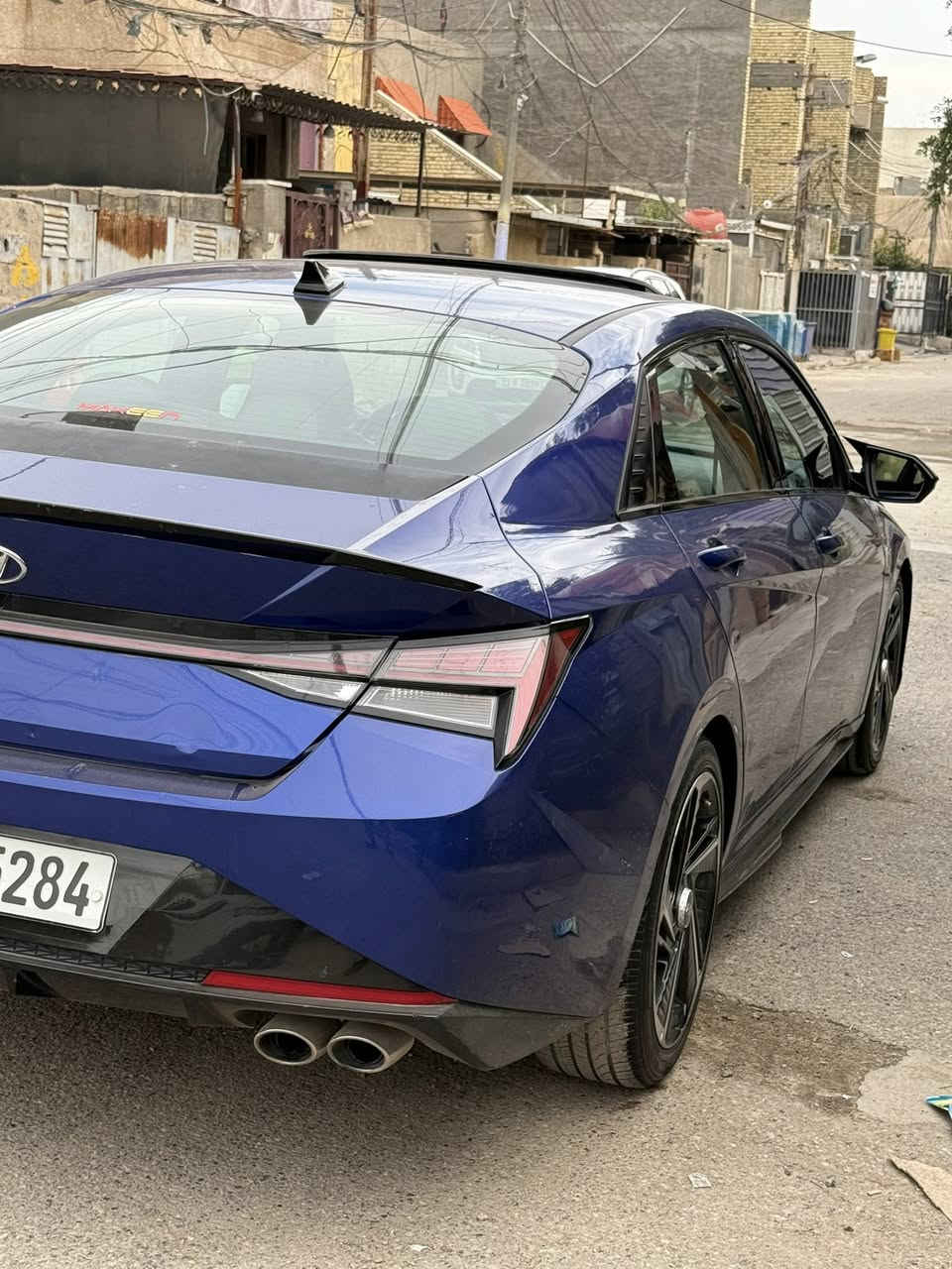 النترا 2022 ان لاين
 فول مواصفات فتحة بصمه باقي مواصفات معروفة محرك تيربو 
رقم اربيل حادث خفيف بدون ايرباك ولا دواخل ماشيه 55 الف 
السعر 143
***********
