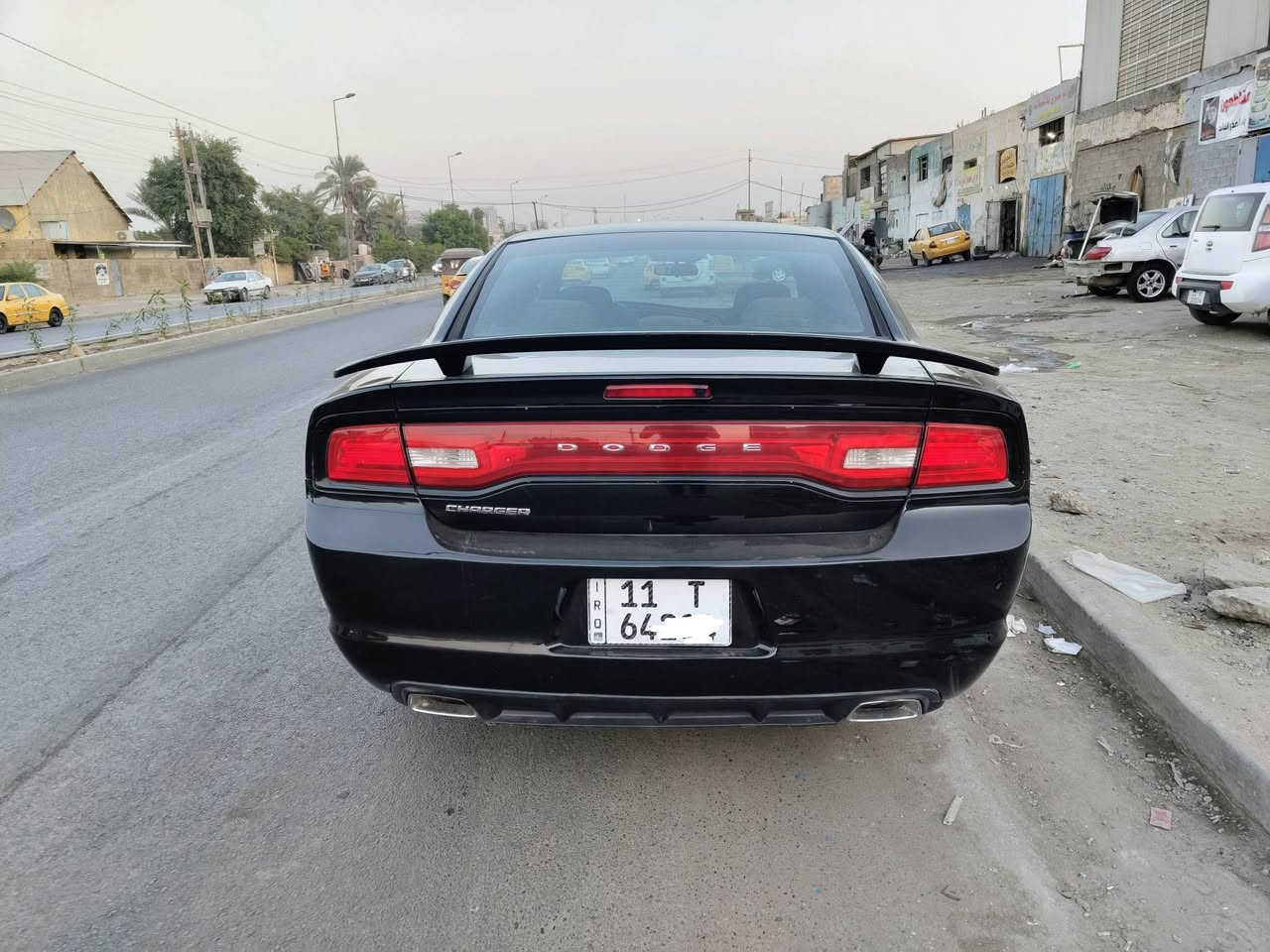 السلام عليكم .. للبيع فقط ..دوج جارجر 2014 اصل الون اسود محرك 3600 سته سلندر كير عصه . رقم بغداد الجديد   وارد امريكي ضررها جاملغ ايسر وبنيدمبدل اصلي ومصبوغ  وبيها صبغ من امريكا جاملغ خلفي صفحه السايق طاك بيها ايرباك السياره ماشيه 80 الف مايل حقيقي وين ماتريد افحص المشي استخدام شخصي مامشتغله تكسي جير ومحرك بلادي سيرفس كامل صدر امامي خلفي بلكات اي نقص مابيها .. السعر 163 $ ورقه عنوانها / بغداد السيديه  .. للاستفسار ***********
