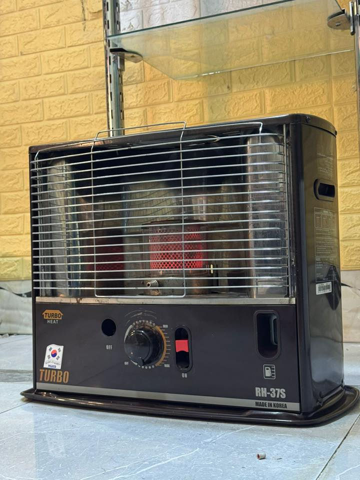 السلام عليكم
بيع مستعجل 

صوبه عدد (٢)

الاولى صوبه شركه توربو الكوريه سعرها (٧٥) وبي مجال

نظافه وسط 

بدون اوتوماتك 

الثانيه شركه سولان

النضافه وسط 

بدون اي مشاكل 

السعر (٤٥)بي مجال بسيط

***********
