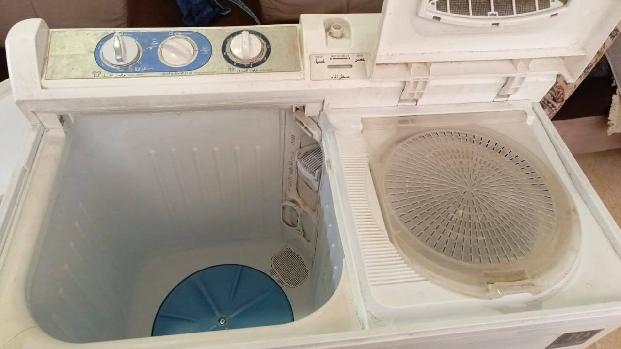 للبيع غساله هيتاشي اصلي ياباني جاهزة وعلى الفحص بدون اي ظرر وعلى الفحص غسل وتنشيف  السعر ب80 وبيها مجال بسيط ويوجد توصيل داخل بغداد بأجره على مشتري ***********
