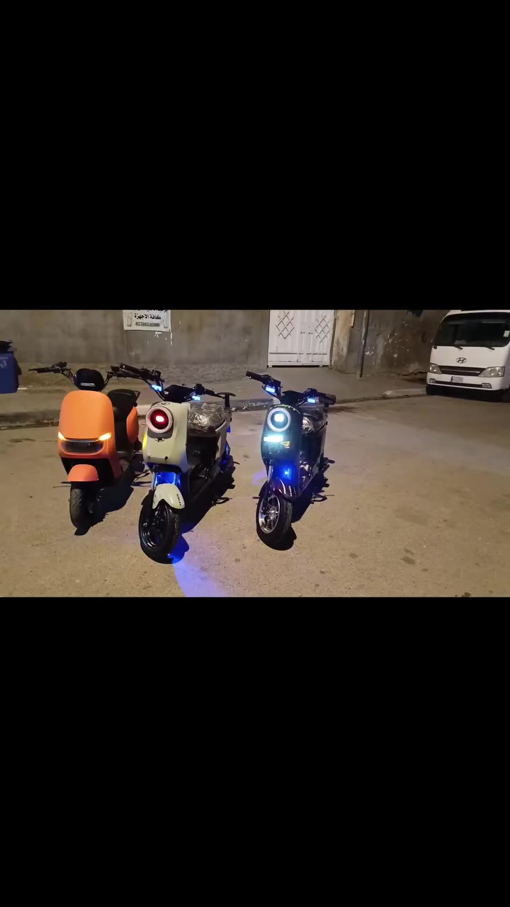 سلام عليكم دراجات للبيع مديل 2025 سعر 350 كل واحده وبيهن مجال البصره الزبير رقمي ***********
