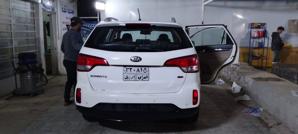 سورنتو 2013 شكل ال15
رقم اربيل 
خليجي فقط جاملغ عكس السائق بي صبغ بدون دواخل 
محرك 2400 
ماشية 214 الف كيلو
7 راكب 
بصمة 
ترحيب 
اشاير مري
داخل بيجي 
تحكمات كاملة 
تبريد 3 قطع 
حساس امامي خلفي 
عالي زنون 
ارضية جلد
ب140 وبيها مجال للشراي 
للاستفسار 
*********** 
***********
