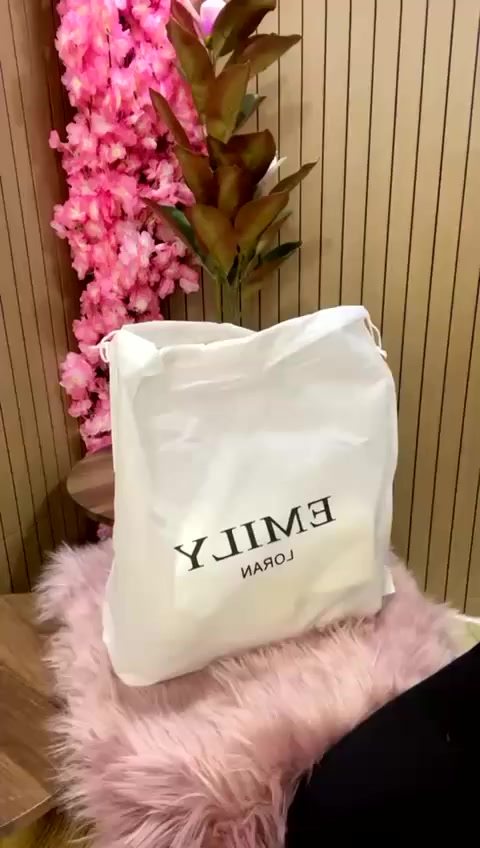 بنات ضيفي هذا البيج وحساب التيك توك هم نفس الاسم اوفرلج حقيبة سوبر ماستر مختمه باسم الوكالات ومكاني سيديه كله يجيج بلبوكس الخاص بلوكاله مالته وبلليبل


**إذا كنت صاحب هذا الإعلان وتريد حذفه لأي سبب، رجاءا أرسل رسالة إلى الدعم الفني**