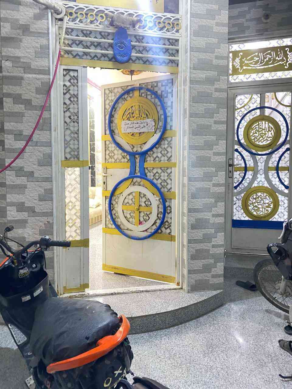 بيت للبيع 100 متر طولاني
عكاده طابق واحد نضيف وبناء 
جديد عنوان نهاوند ال11 ألف
قريب عل بطاقه الوطنيه 
ولمدارس قريبه مشي دقيقه
سعر(80) وبي مجال قليل للاستفسار أكثر
*********** واتساب متواجد
